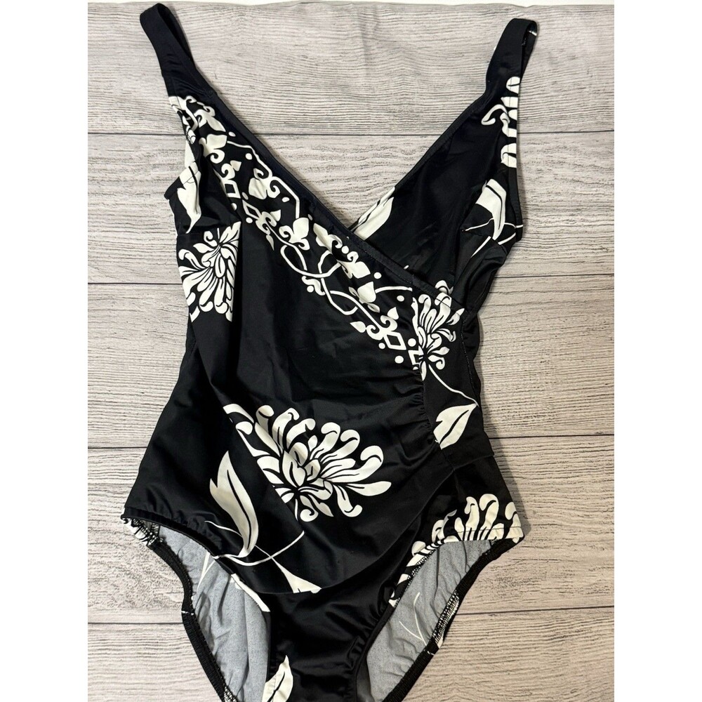 Vtg Classics by Jantzen Swimsuit Size 12 Black White Floral One Pc V-Neck -174-